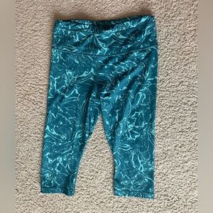 Athleta Accelerate Crop